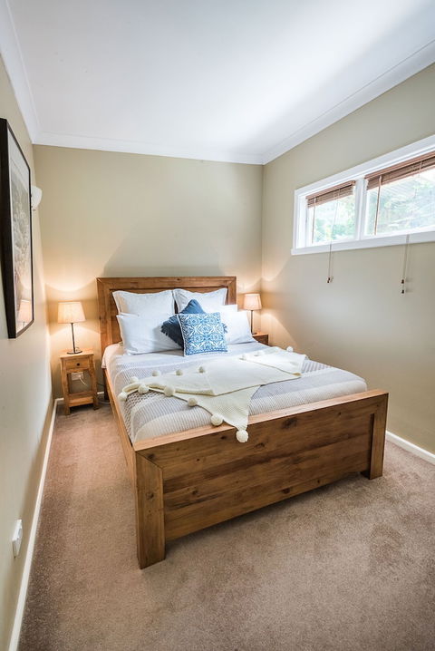 Avalon House - eAccommodation 5