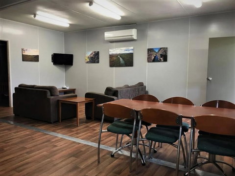 Lake Callide Retreat - eAccommodation 3