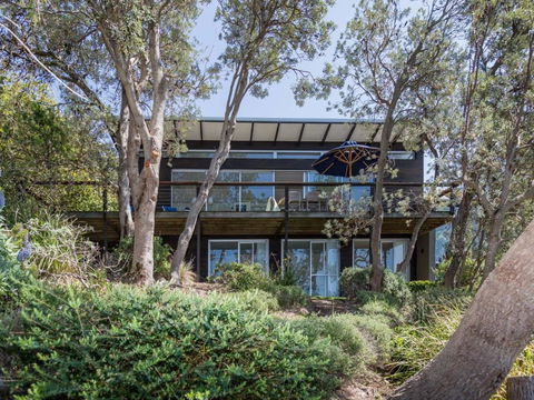 ARGYLL MOLLYMOOK Absolute Waterfront - eAccommodation 2