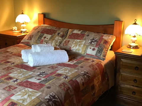 Acacia Hills Retreat - eAccommodation 5