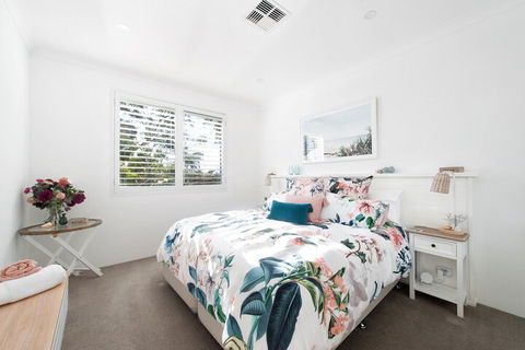 Arabella Stylish Seaside Sanctuary With Views - eAccommodation 6
