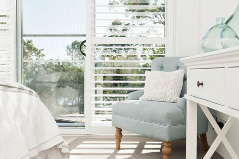 Arabella Stylish Seaside Sanctuary With Views - eAccommodation 1