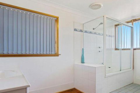 Amazing Aspects Perched Above Tilbury Cove - eAccommodation 5