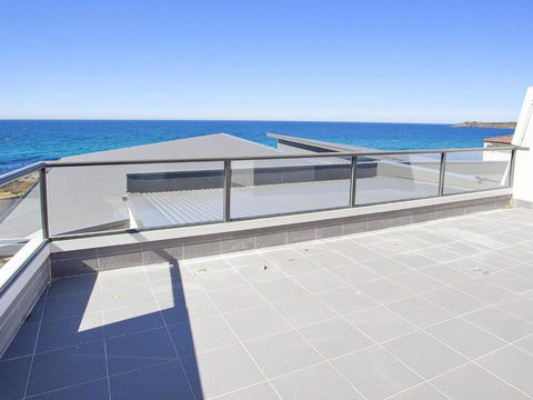 Aqua Views Over Jones Beach - eAccommodation 2