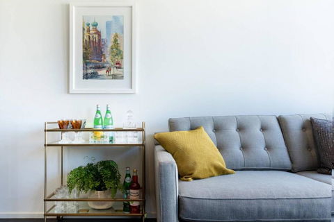 Oliver Stylish City Views Near Graffiti Laneways - eAccommodation 1