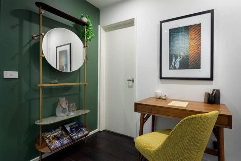 Oliver Stylish City Views Near Graffiti Laneways - eAccommodation 2