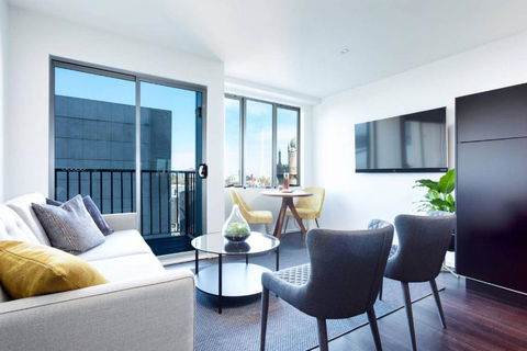 Oliver Stylish City Views Near Graffiti Laneways - eAccommodation 6