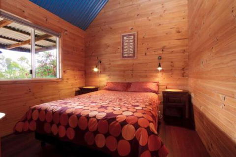 Sunnyhurst Chalets Rural Stay - eAccommodation 6
