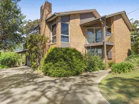 VIEWS At MCCRAE..... - eAccommodation 3