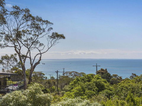 VIEWS At MCCRAE..... - eAccommodation 2