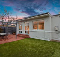 3BR Cottage With Parking Close To Adelaide CBD - eAccommodation