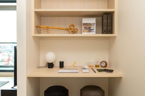 IFSuites Melbourne Village - eAccommodation 1