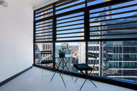 CITY HIGH Hosted By: LAbode Accommodation - eAccommodation 6