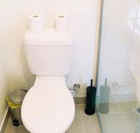 Comfortable 4BR 2Bath House Tarneit Melbourne - eAccommodation