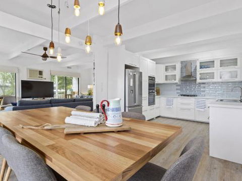 BAYSHORE DROMANA - eAccommodation 4