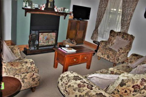 Captain Roddas Cottage - eAccommodation 5