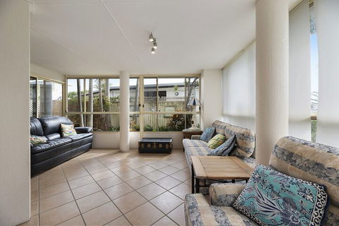 Fabulous Pet Friendly Family Home - 3 Carribean Court - eAccommodation 7