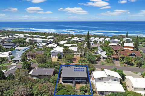 Allamanda Sands - 23 Oriole Avenue - eAccommodation 1