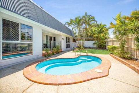 Allamanda Sands - 23 Oriole Avenue - eAccommodation 0