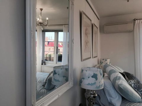Assemblage Boutique Art Bed & Breakfast - eAccommodation 4