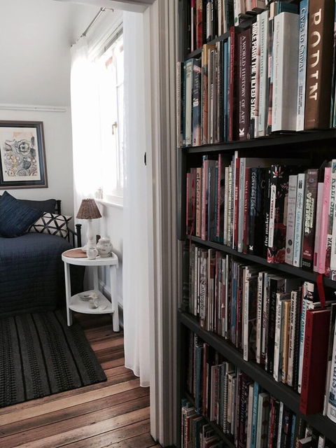 Assemblage Boutique Art Bed & Breakfast - eAccommodation 0