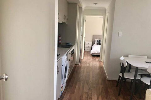 Apartment Stay Close To Surfers Paradise - eAccommodation 7