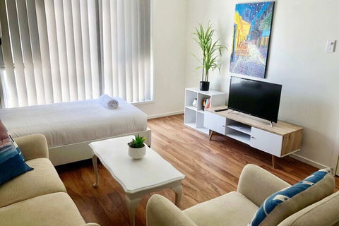 Apartment Stay Close To Surfers Paradise - eAccommodation 6