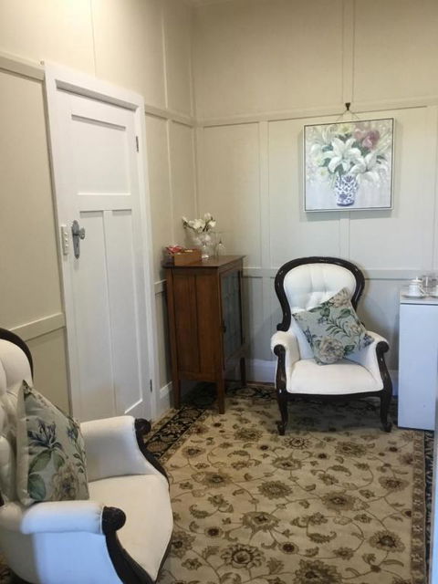 Araluen Historic House Deluxe Room - eAccommodation 3
