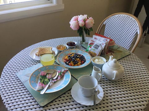 Araluen Historic House Deluxe Room - eAccommodation 4
