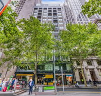 Tram Stop 5 Stylish 2 Bedroom in downtown Melbourne