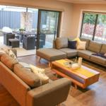 Amaroo - eAccommodation 0