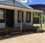 Rail Trail Cottage - eAccommodation