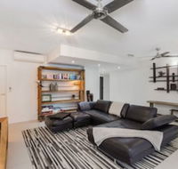 Luxury PoolSide Apartment In Beachfront - eAccommodation