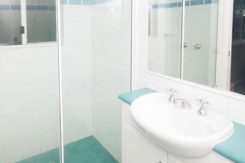 Aquarius Apartment 3 - eAccommodation 2