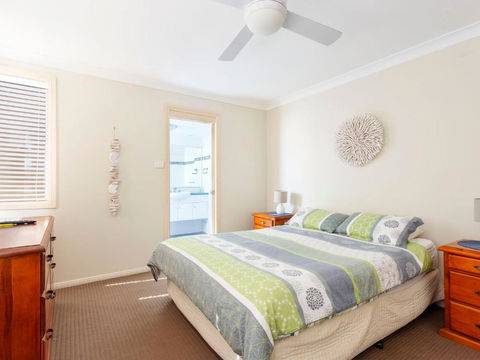 Aquarius Apartment 4 - eAccommodation 4