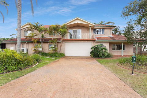 Ajax Avenue 6 - eAccommodation 1