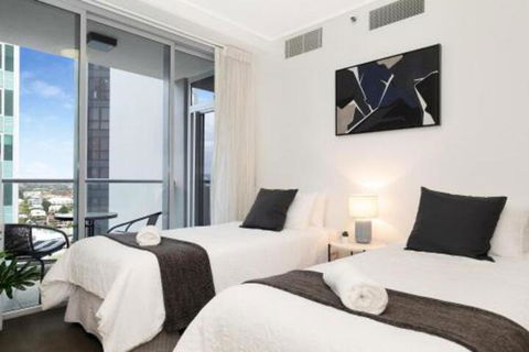 Amazing River View 3 Bedroom Apartment Brisbane CBD Netflix Fast Wifi Carpark - eAccommodation 7