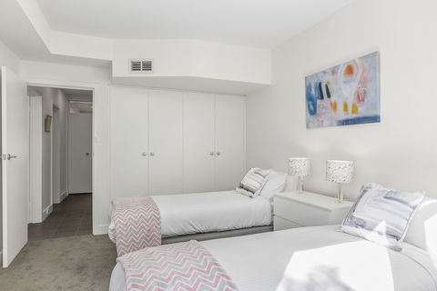 BOUTIQUE STAYS - Brighton By The Sea - eAccommodation 4