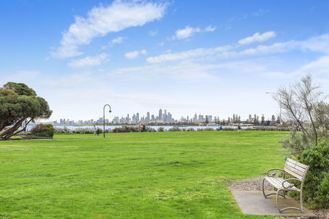 BOUTIQUE STAYS - Brighton By The Sea - eAccommodation 0