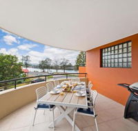 Dolphin Cove Apt 5 - eAccommodation