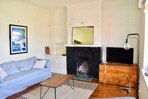 Art Deco Apt In Sunny Elwood Minutes To St. Kilda - eAccommodation 2