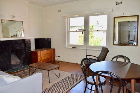 Art Deco Apt In Sunny Elwood Minutes To St. Kilda - eAccommodation 3
