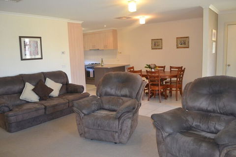 Amarco Mulwala - eAccommodation 5