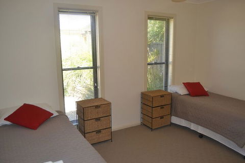 Amarco Mulwala - eAccommodation 3