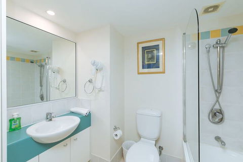 Airtrip Apartment On Edmonstone St - eAccommodation 5