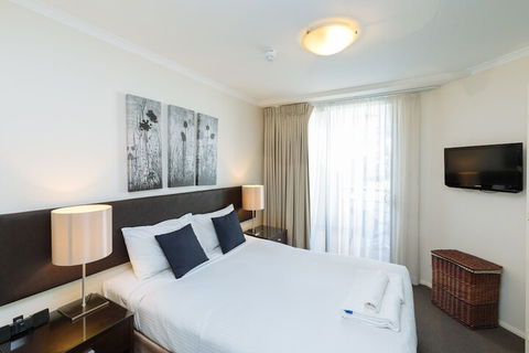 Airtrip Apartment On Edmonstone St - eAccommodation 2