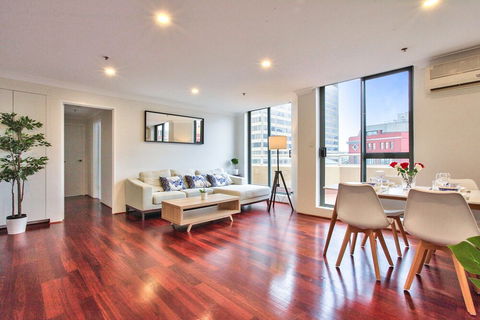 Apartment Hyde Park George - eAccommodation 5