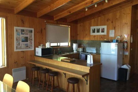 Alluvion Beach Cottage - eAccommodation 6