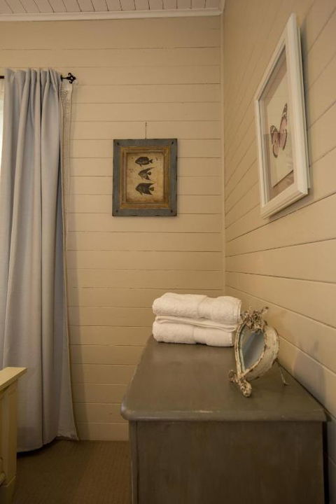 Arohanui - eAccommodation 1