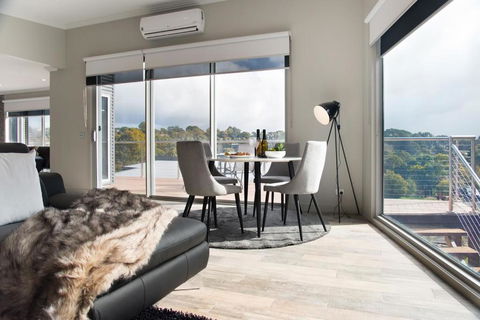Amelia - eAccommodation 1